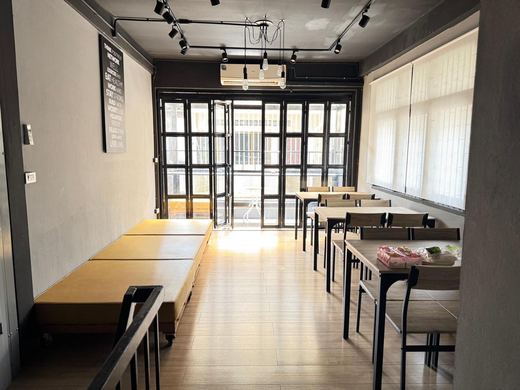 Stay At Pan Hostel Bangkok Extérieur photo